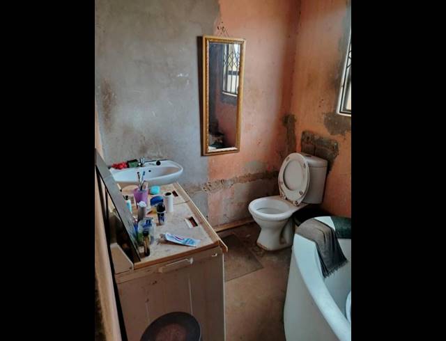 1 BEDROOM HOUSE FOR SALE IN DOORNKOP